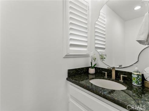 21066  Poolside  , Huntington Beach, CA