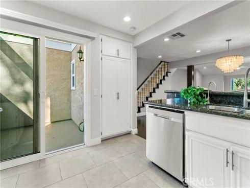 21066  Poolside  , Huntington Beach, CA