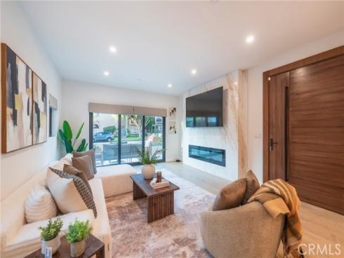 422 20th Street, Huntington Beach, CA