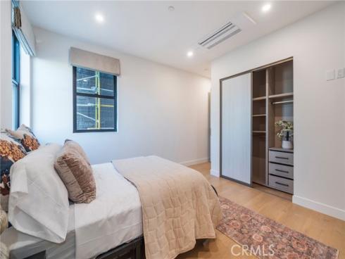 422 20th Street, Huntington Beach, CA