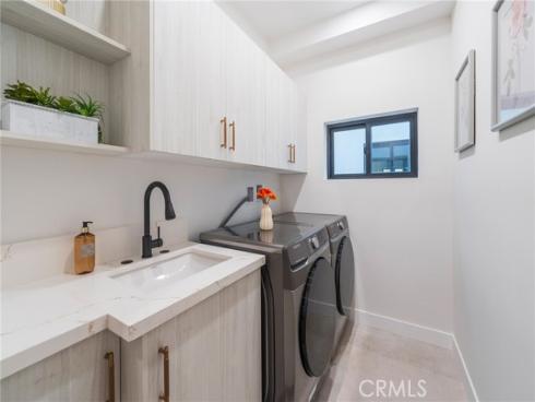 422 20th Street, Huntington Beach, CA