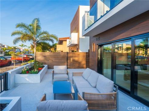 422 20th Street, Huntington Beach, CA