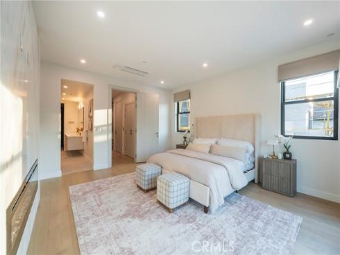 422 20th Street, Huntington Beach, CA