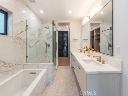 422 20th Street, Huntington Beach, CA