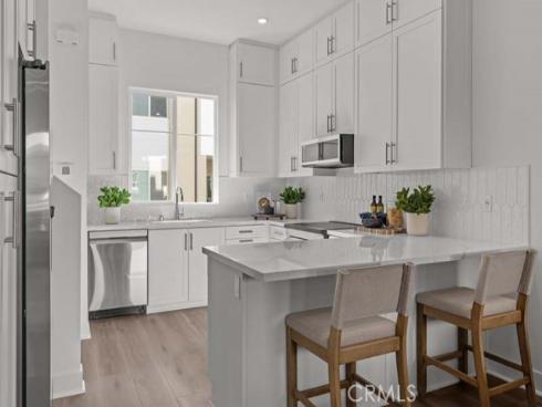 7256  Aura   Circle, Huntington Beach, CA