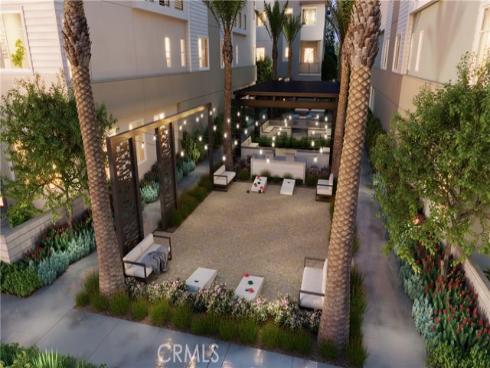 7256  Aura   Circle, Huntington Beach, CA