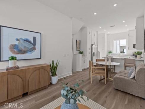 7256  Aura   Circle, Huntington Beach, CA