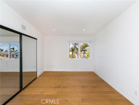 4651  Los Patos  , Huntington Beach, CA