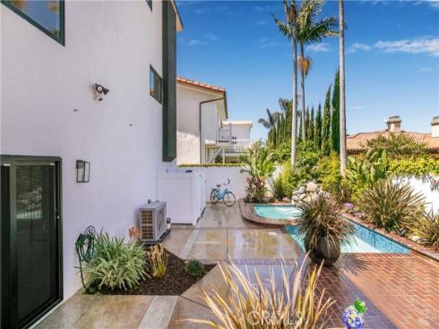 4651  Los Patos  , Huntington Beach, CA