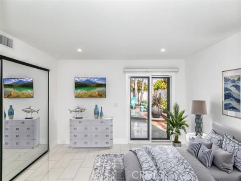 4651  Los Patos  , Huntington Beach, CA