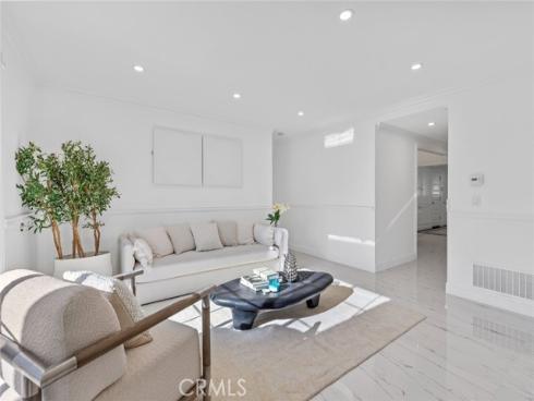 16401 Serenade Lane, Huntington Beach, CA