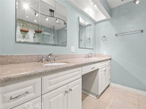 3211  Anne  CI102  Circle, Huntington Beach, CA