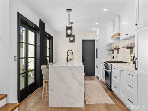 509  8th   Street, Huntington Beach, CA