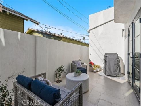 509  8th   Street, Huntington Beach, CA