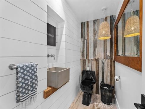 509  8th   Street, Huntington Beach, CA