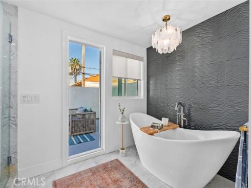 509  8th   Street, Huntington Beach, CA