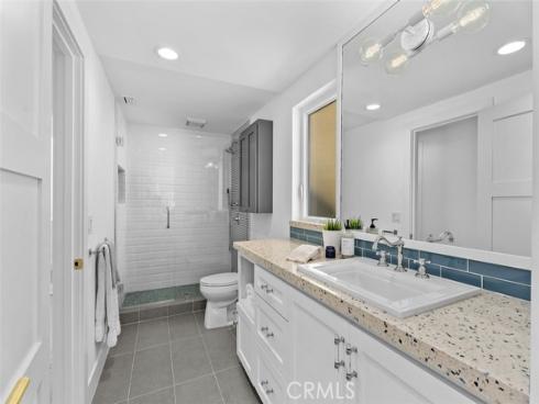 509  8th   Street, Huntington Beach, CA