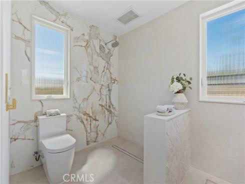 509  8th   Street, Huntington Beach, CA