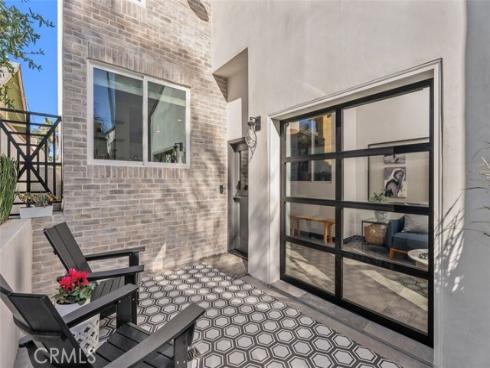509  8th   Street, Huntington Beach, CA