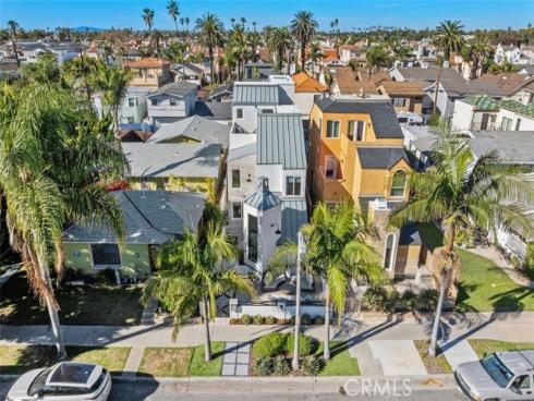 509  8th   Street, Huntington Beach, CA