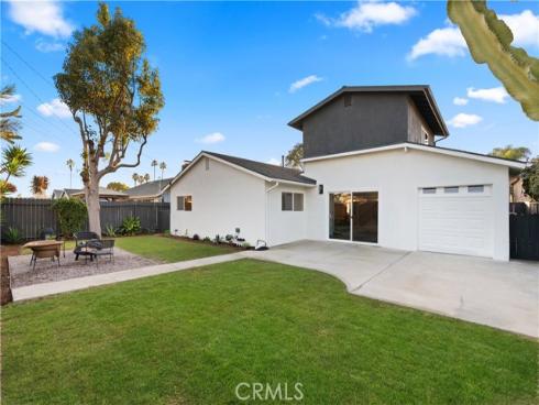 20642  Goshawk   Lane, Huntington Beach, CA