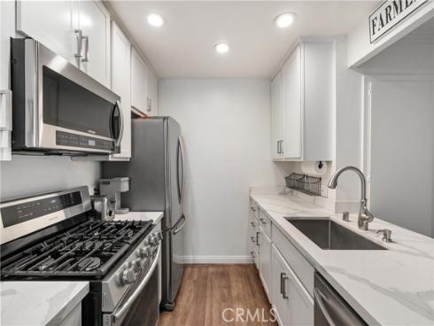 2323  Huntington  904  Street, Huntington Beach, CA