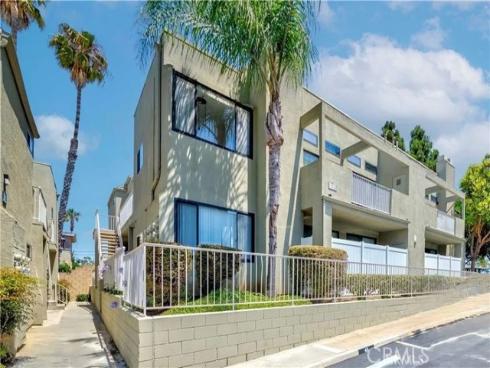 17722 Sergio Cir 203