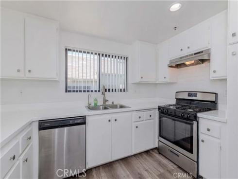 17722  Sergio Cir  203 , Huntington Beach, CA