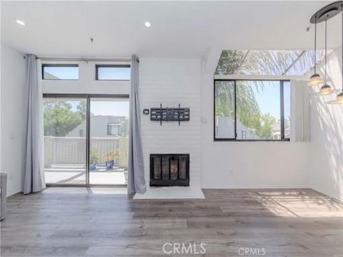 17722  Sergio Cir  203 , Huntington Beach, CA