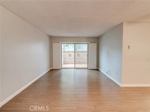 8777 Coral Springs 2B Court, Huntington Beach, CA