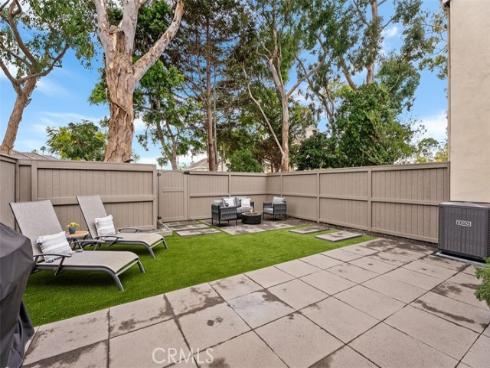 19662 Stern Lane , Huntington Beach, CA