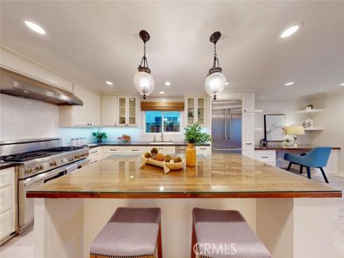 322 12 th , Huntington Beach, CA