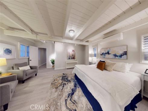 322 12 th , Huntington Beach, CA