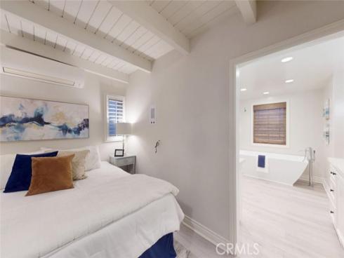 322 12 th , Huntington Beach, CA