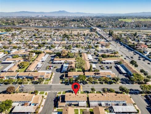 19917 Piccadilly , Huntington Beach, CA