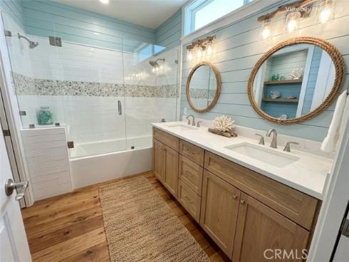 4682 Warner B103 Avenue, Huntington Beach, CA