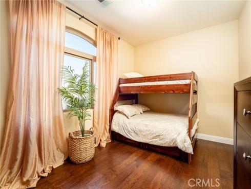 5162 Edinger , Huntington Beach, CA