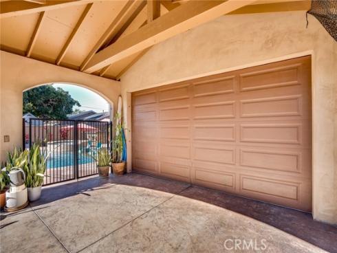 5162 Edinger , Huntington Beach, CA