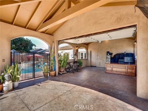 5162 Edinger , Huntington Beach, CA