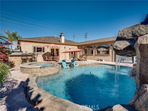 5162 Edinger , Huntington Beach, CA