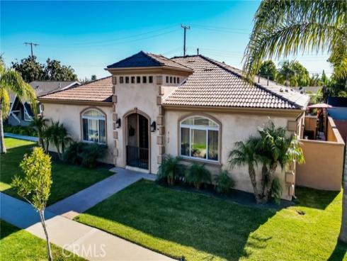 5162 Edinger , Huntington Beach, CA