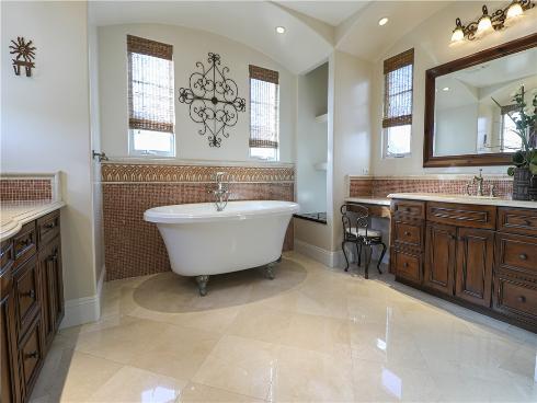 1119 Pine , Huntington Beach, CA