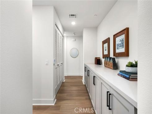 414 Main St 300 , Huntington Beach, CA