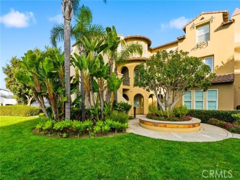 21245 Alanis , Huntington Beach, CA