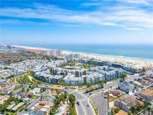 21245 Alanis , Huntington Beach, CA