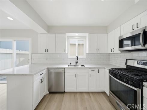 9958 Continental Drive, Huntington Beach, CA