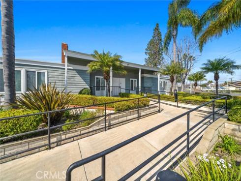 9958 Continental Drive, Huntington Beach, CA