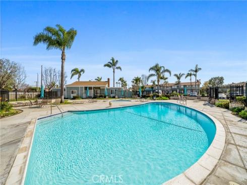 9958 Continental Drive, Huntington Beach, CA