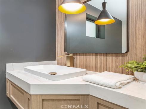 328 3rd , Huntington Beach, CA