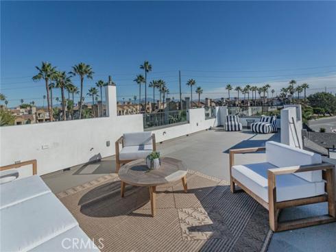 328 3rd , Huntington Beach, CA